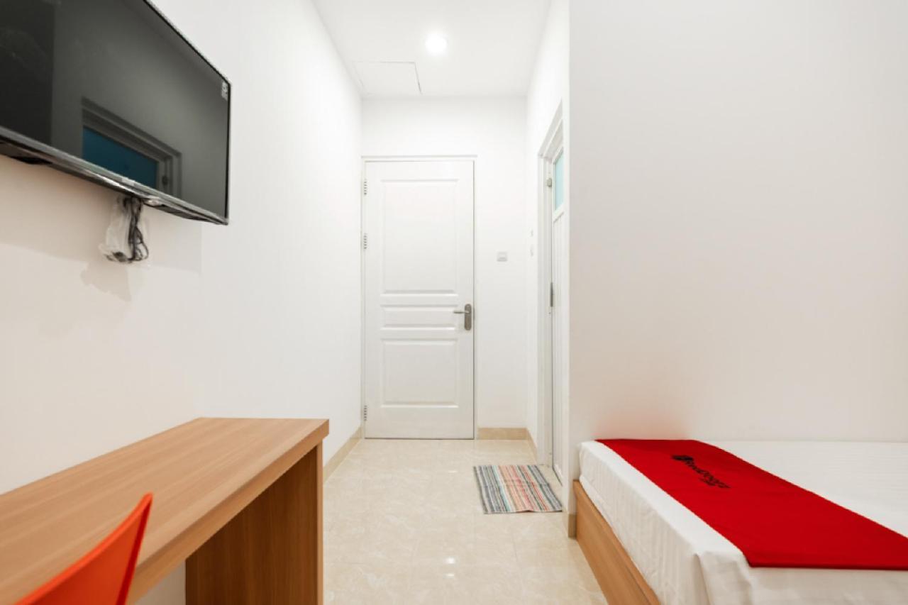Reddoorz @ Graha Cemerlang Maros Macasar Exterior foto