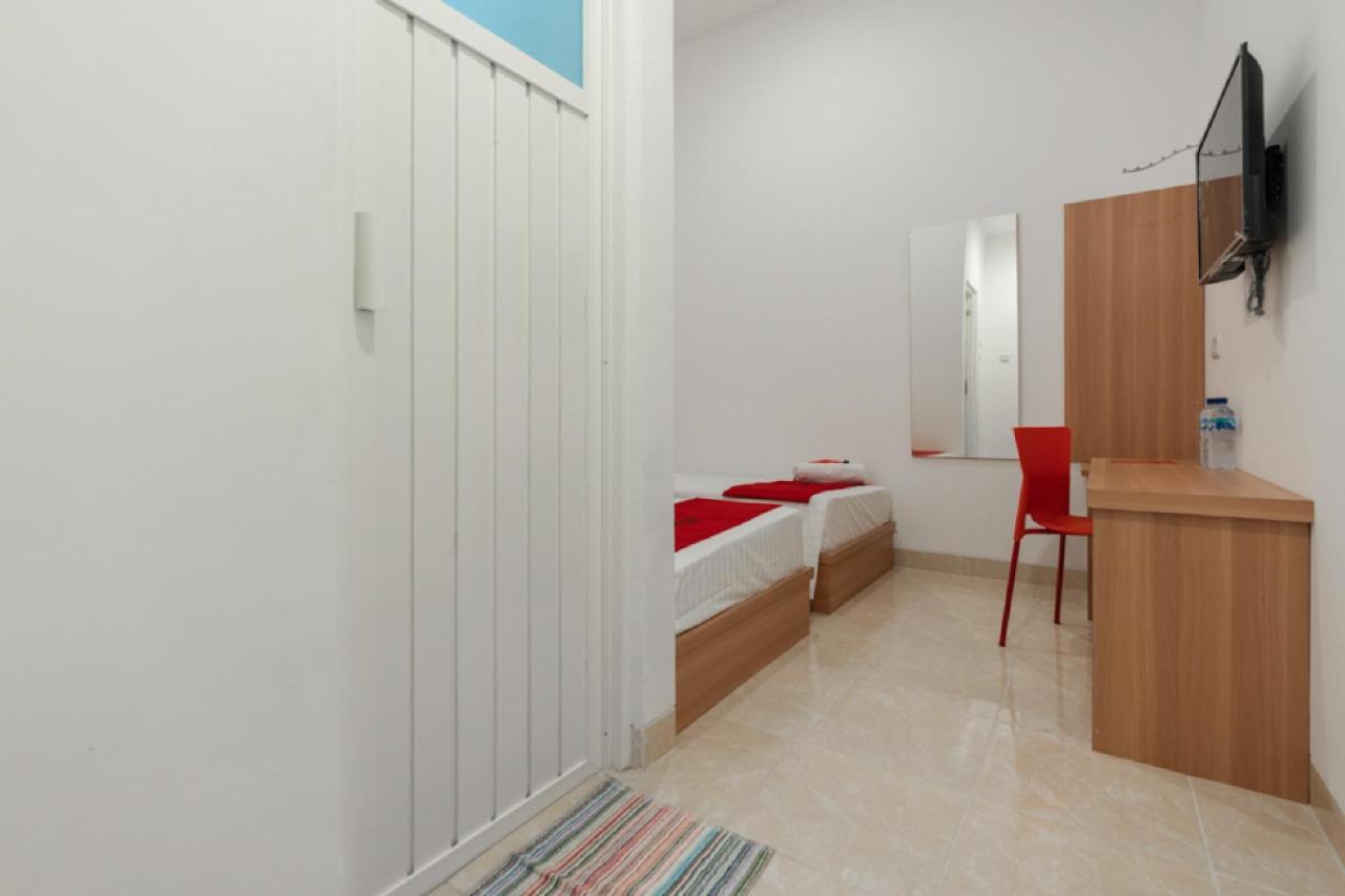 Reddoorz @ Graha Cemerlang Maros Macasar Exterior foto